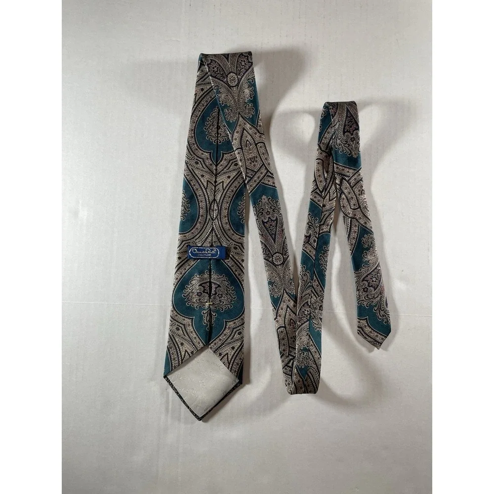 Vintage Oscar‎ de la Renta Couture Men's Silk Tie - Green & Navy Paisley Pattern